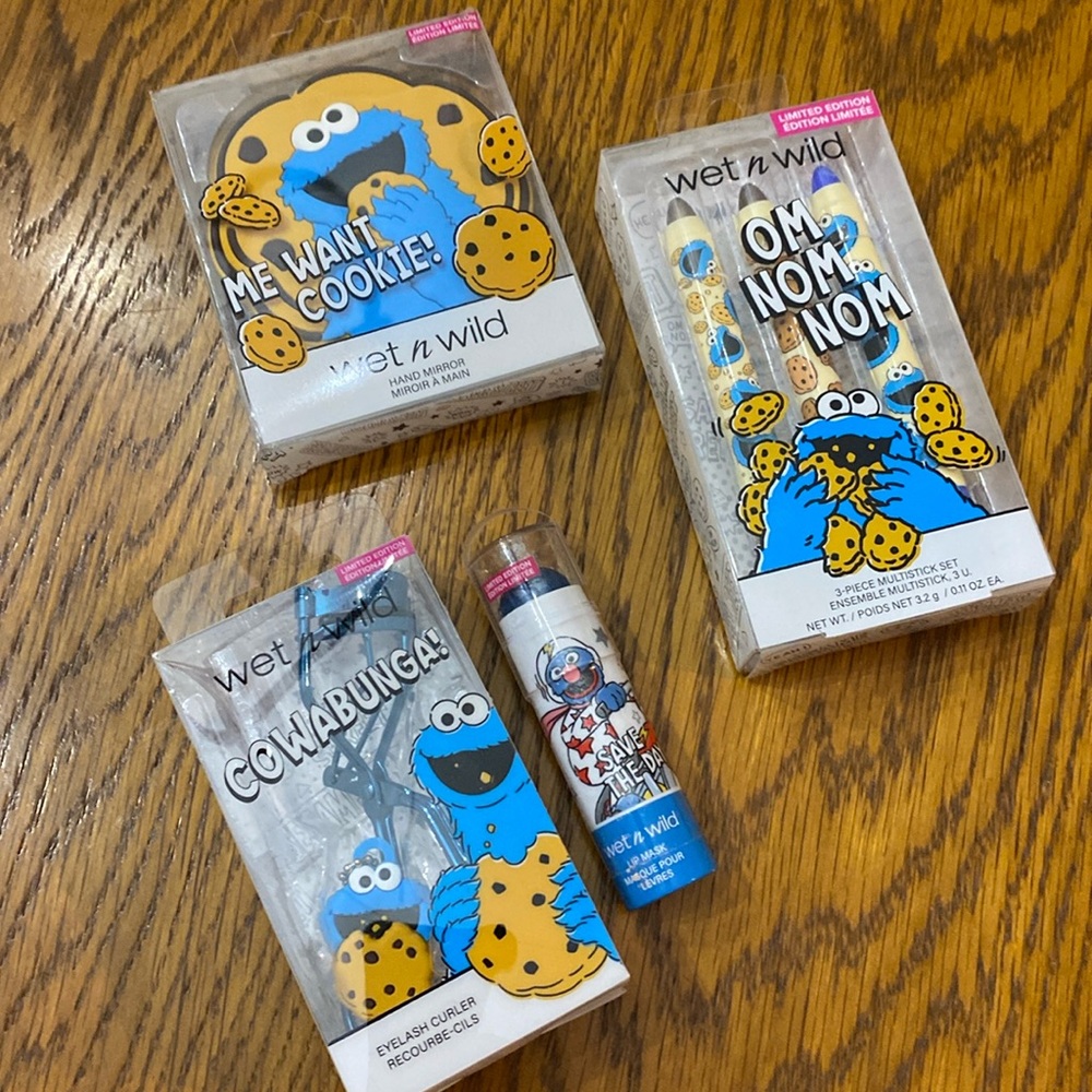 Wet n Wild Cookie Monster makeup set
